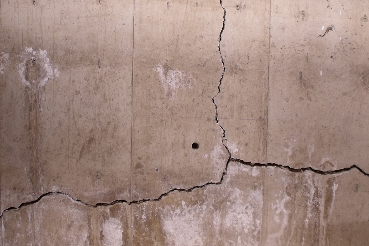 Foundation Crack Repair and Sealing Got Water in your Basement? WE have the answer for YOU!