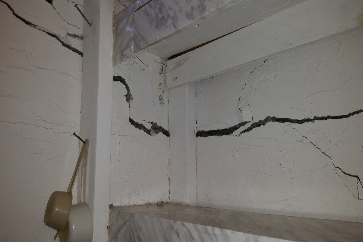 Basement wall crack leak repair – foundation repair options Basement wall crack leak repair – foundation repair options