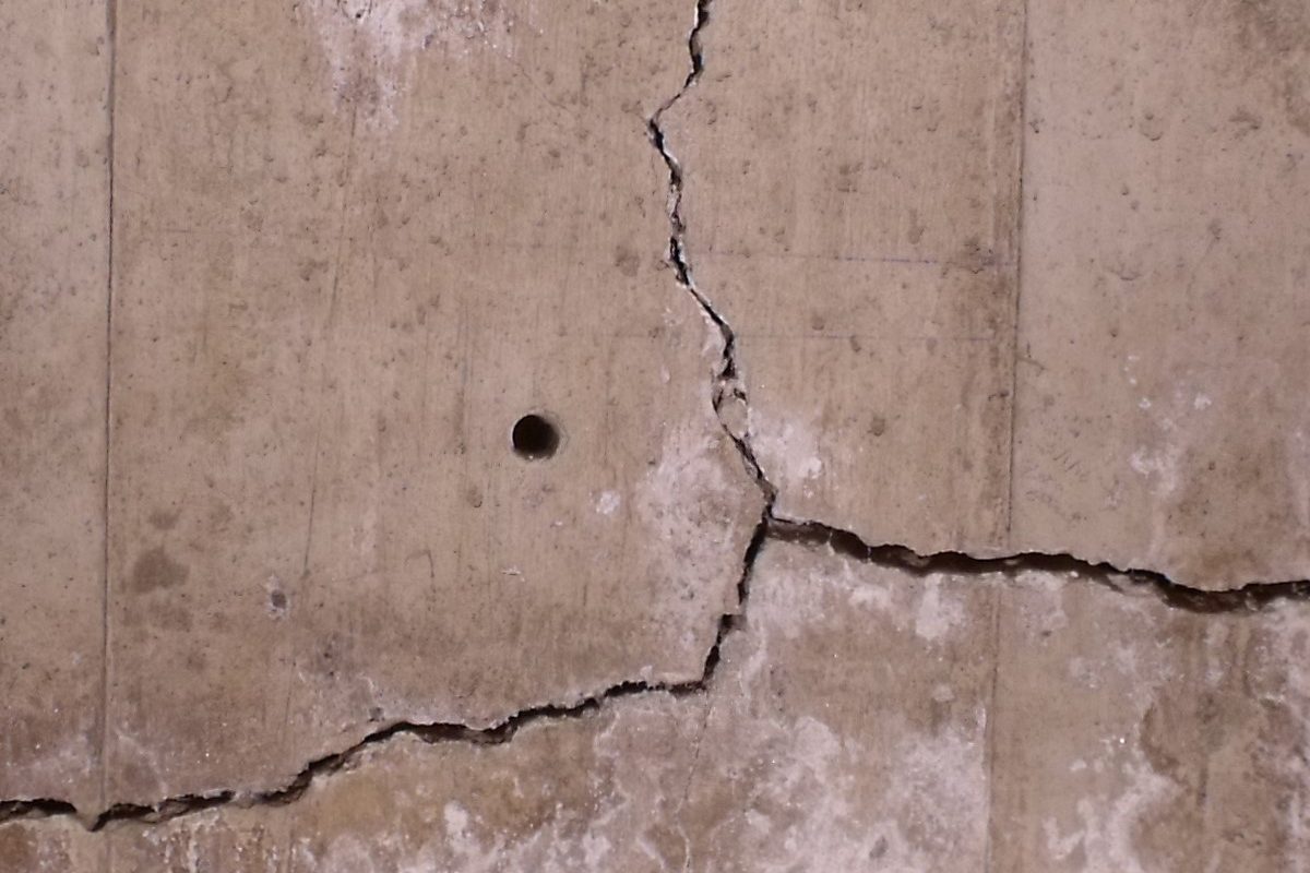 How to fix foundation cracks in basement walls and poured concrete