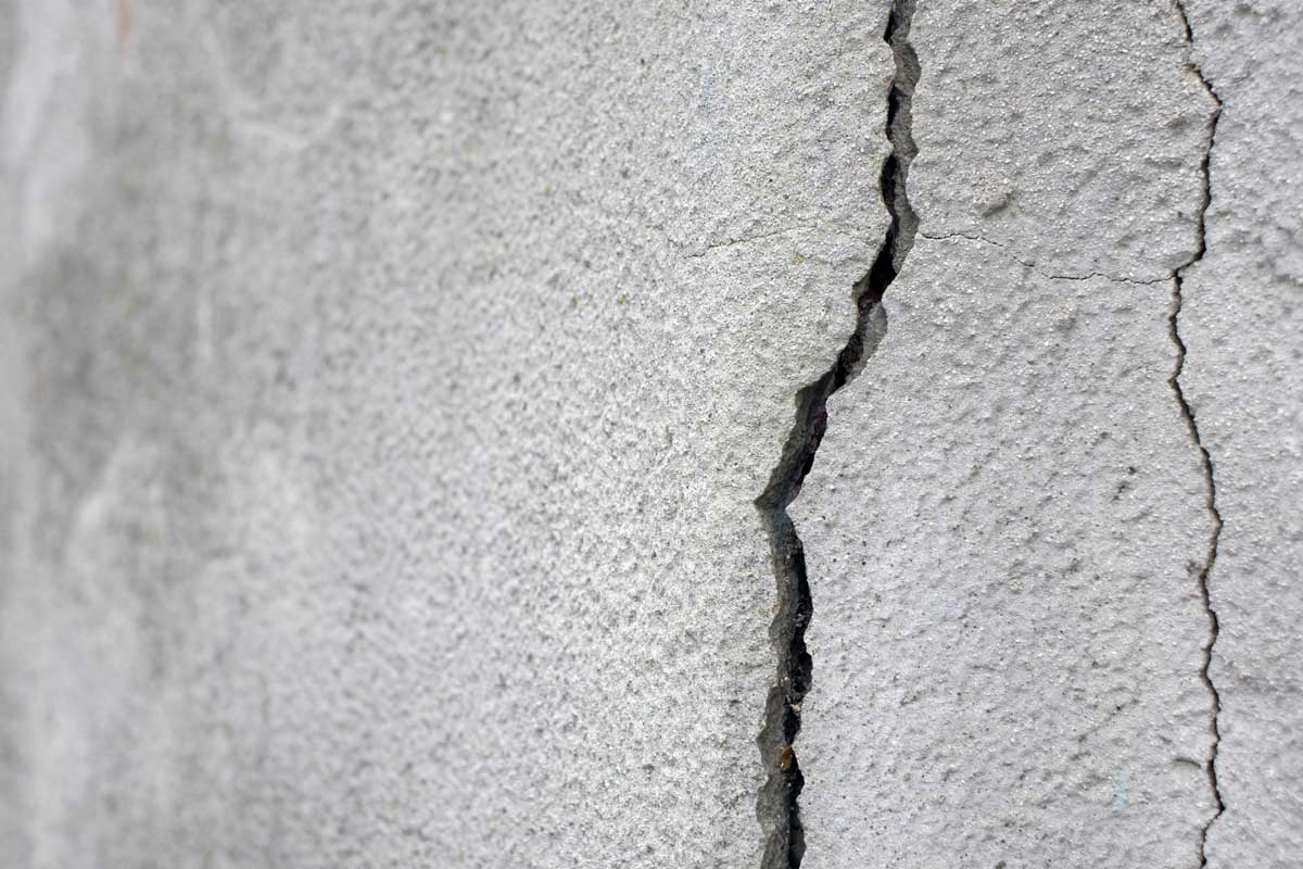 crack in foundation fix